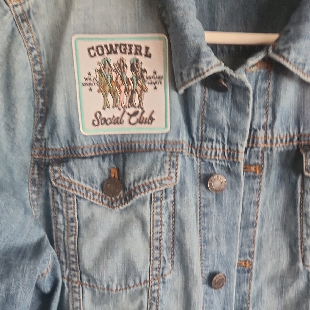 Talbots Light Blue Denim Jacket with Fun Patches - Picture 5 of 7